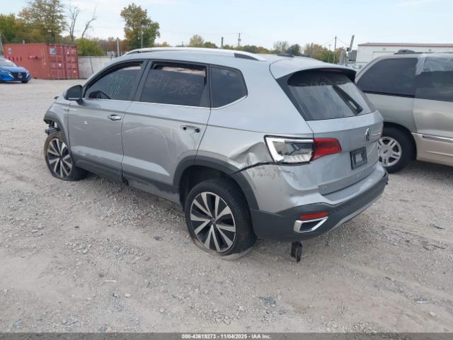 2022 VOLKSWAGEN TAOS 3VVTX7B26NM033171 Photo 2