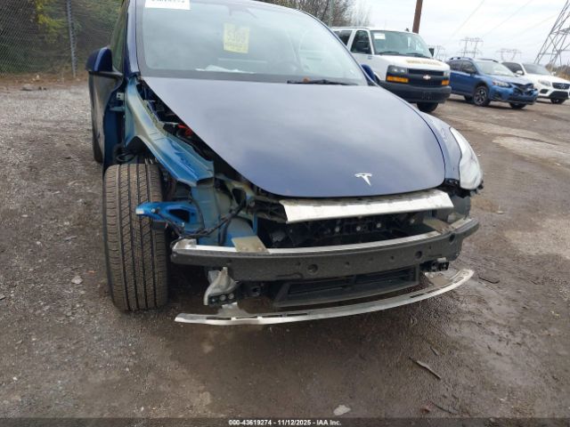 2023 TESLA MODEL Y 7SAYGDEE1PF672240 Photo 5