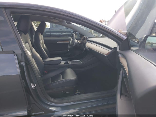 2023 TESLA MODEL 3 5YJ3E1EA2PF564539 Photo 4