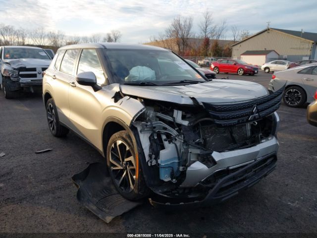 2022 MITSUBISHI OUTLANDER JA4J3TA88NZ028899 Photo 0