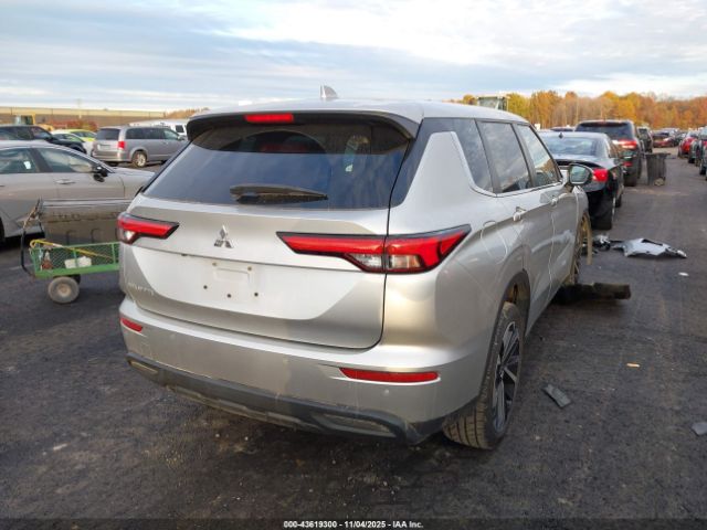 2022 MITSUBISHI OUTLANDER JA4J3TA88NZ028899 Photo 3