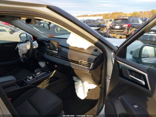 2022 MITSUBISHI OUTLANDER JA4J3TA88NZ028899 Photo 4