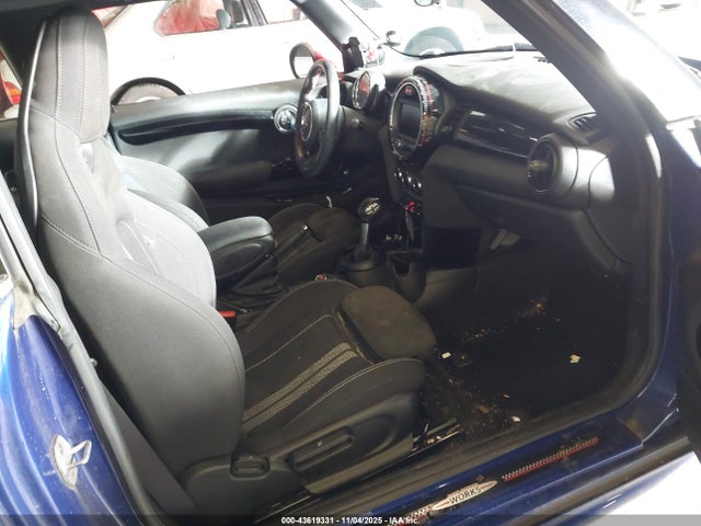 2019 MINI HARDTOP WMWXM9C58K2H38800 Photo 4