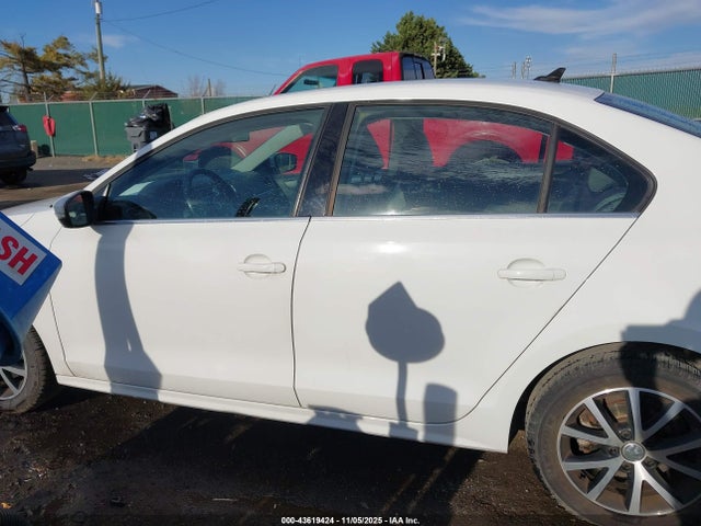Продажа на аукционе авто 2017 Volkswagen Jetta 1.4t Se, vin: 3VWDB7AJ1HM306707, номер лота: 43619424