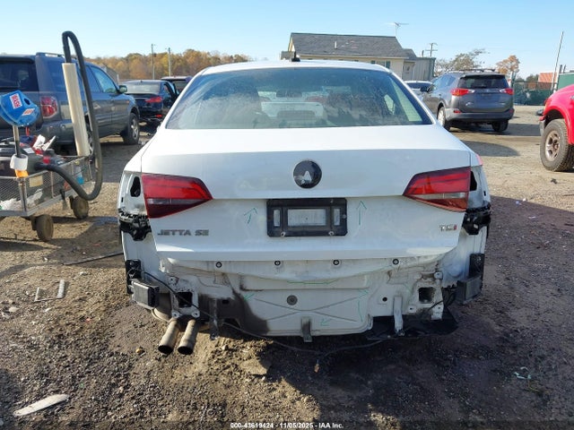 Продажа на аукционе авто 2017 Volkswagen Jetta 1.4t Se, vin: 3VWDB7AJ1HM306707, номер лота: 43619424