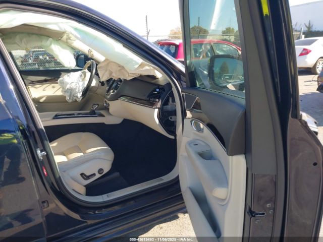2017 VOLVO XC90 YV4A22PK9H1106421 Photo 4