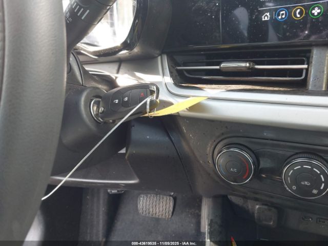 2025 CHEVROLET TRAX KL77LFEP3SC114619 Photo 10