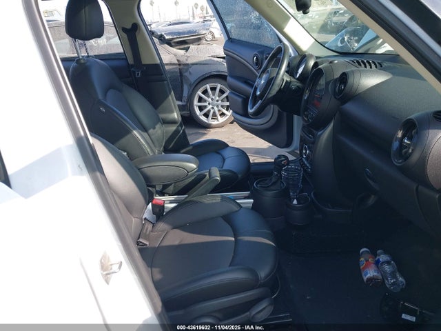 2016 MINI COUNTRYMAN WMWZC3C51GWT10797 Photo 4