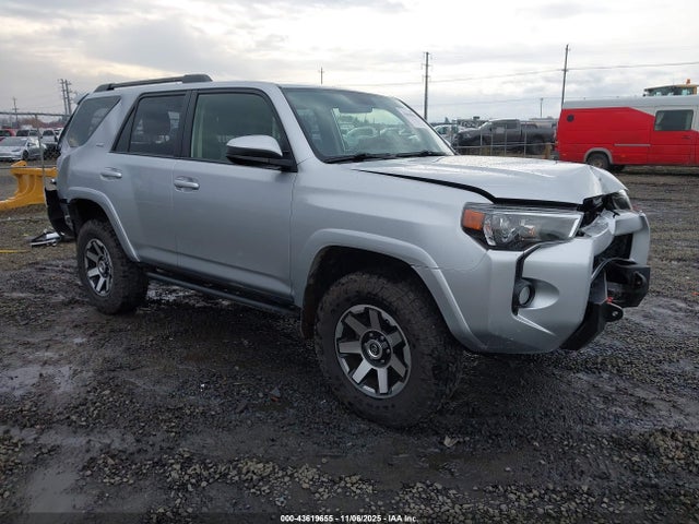 Продажа на аукционе авто 2015 Toyota 4runner Sr5, vin: JTEBU5JRXF5269895, номер лота: 43619655