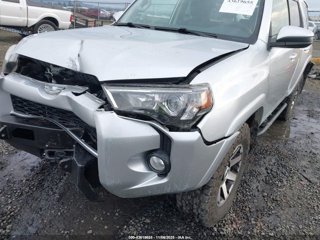 Продажа на аукционе авто 2015 Toyota 4runner Sr5, vin: JTEBU5JRXF5269895, номер лота: 43619655