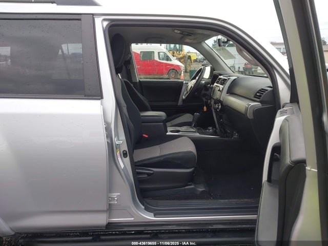 Продажа на аукционе авто 2015 Toyota 4runner Sr5, vin: JTEBU5JRXF5269895, номер лота: 43619655