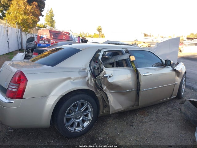 2006 Chrysler 300c მანქანა იყიდება აუქციონზე, vin: 2C3KA63H76H534535, აუქციონის ნომერი: 43619668