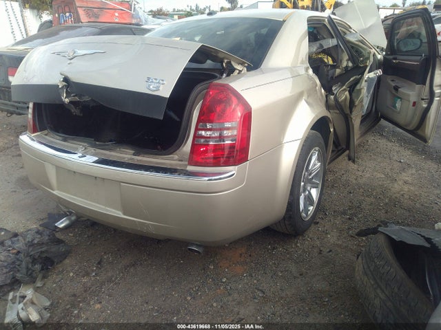 2006 Chrysler 300c მანქანა იყიდება აუქციონზე, vin: 2C3KA63H76H534535, აუქციონის ნომერი: 43619668