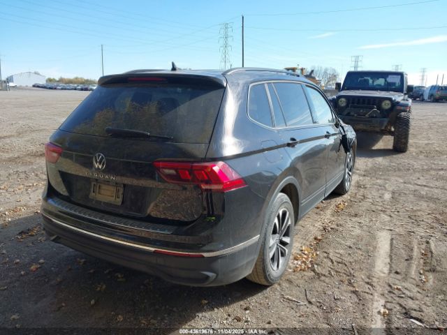 2023 VOLKSWAGEN TIGUAN 3VVRB7AXXPM042870 Photo 3