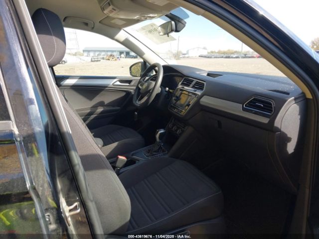 2023 VOLKSWAGEN TIGUAN 3VVRB7AXXPM042870 Photo 4