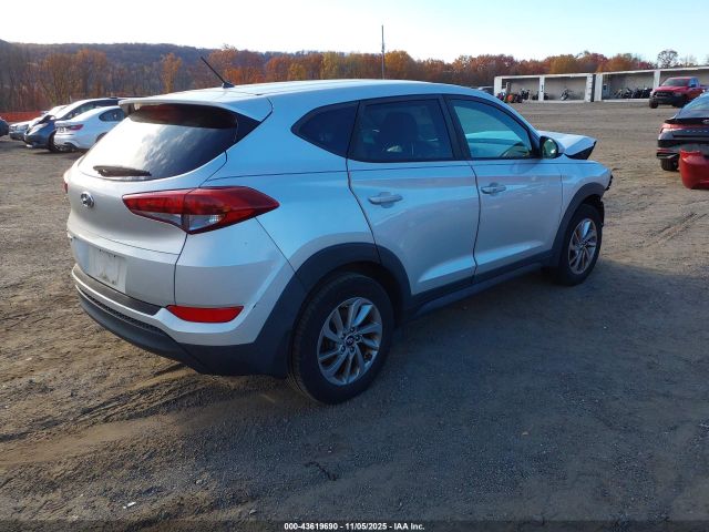 2018 HYUNDAI TUCSON KM8J23A49JU770396 Photo 3