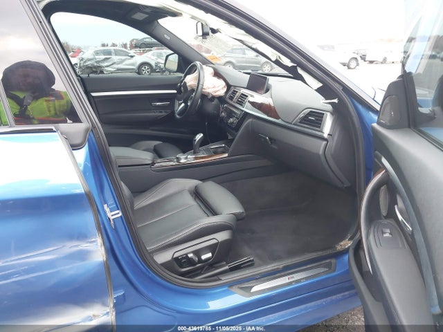 43619785 :رقم المزاد ، WBA8Y3C33HG450924 vin ، 2017 Bmw 340i Gran Turismo Xdrive مزاد بيع