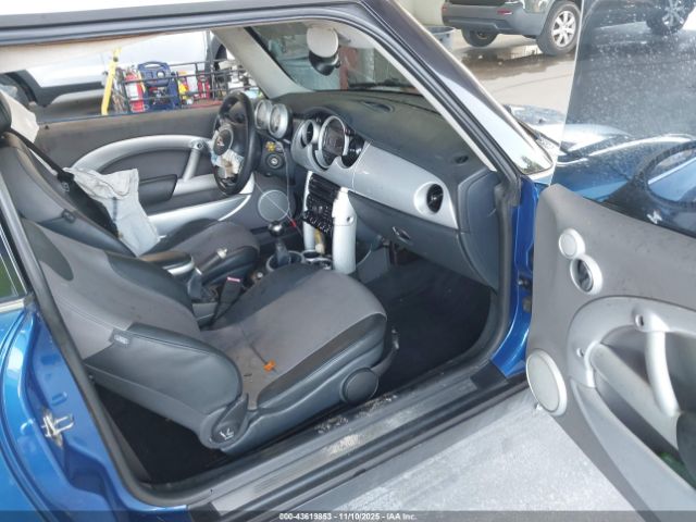 2006 MINI COOPER WMWRC33536TK65507 Photo 4