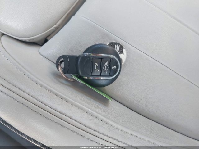 2019 MINI CONVERTIBLE WMWWG5C51K3H07748 Photo 10