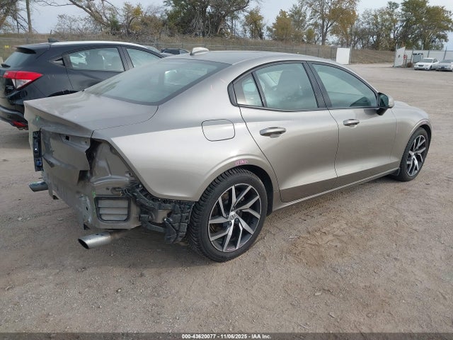 2020 VOLVO S60 7JR102FK1LG041906 Photo 3