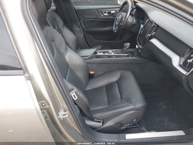 2020 VOLVO S60 7JR102FK1LG041906 Photo 4