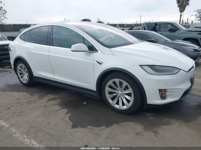 2018 TESLA MODEL X 5YJXCBE26JF092035