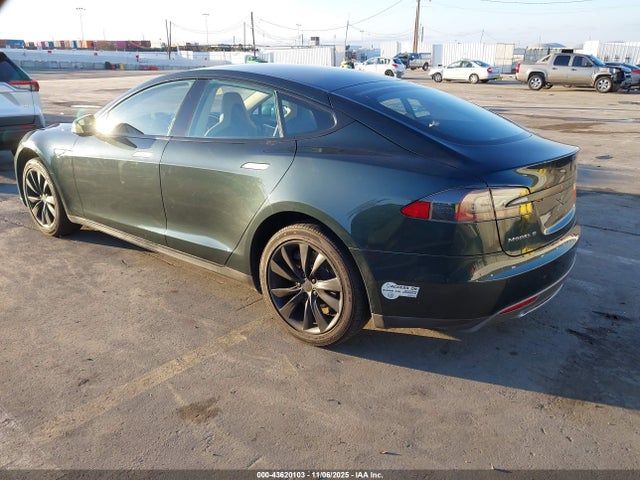 2014 TESLA MODEL S 5YJSA1H17EFP32496 Photo 2
