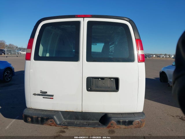 1GCSHAF48E1199155 Chevrolet Express 1500 Work Van