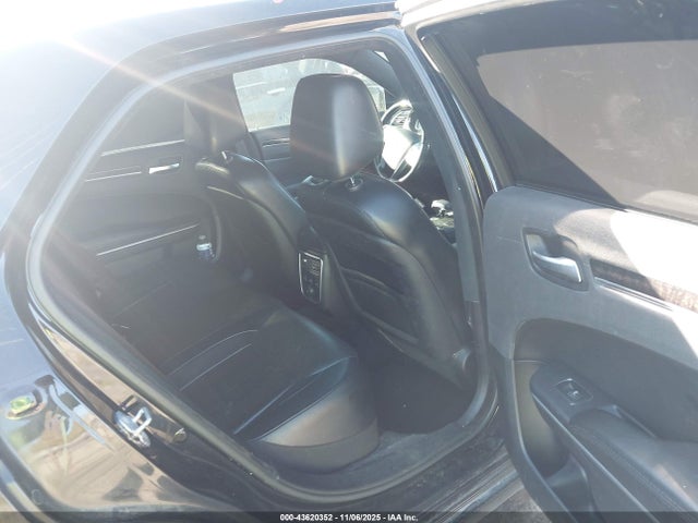 2014 Chrysler 300c Awd მანქანა იყიდება აუქციონზე, vin: 2C3CCAKG3EH181445, აუქციონის ნომერი: 43620352