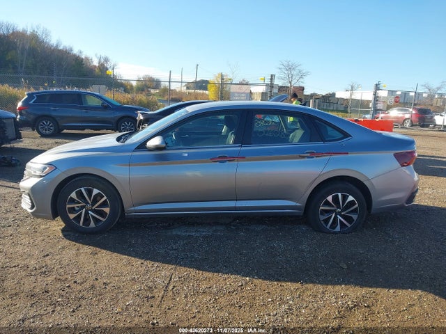 Продажа на аукционе авто 2024 Volkswagen Jetta 1.5t S, vin: 3VW5M7BU3RM023332, номер лота: 43620373