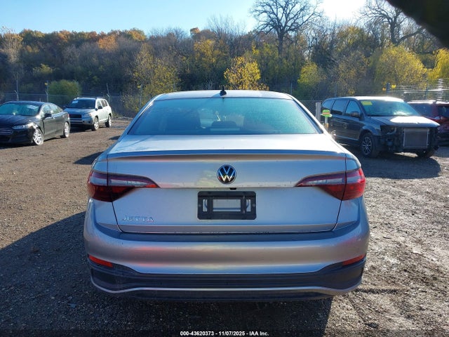 Продажа на аукционе авто 2024 Volkswagen Jetta 1.5t S, vin: 3VW5M7BU3RM023332, номер лота: 43620373