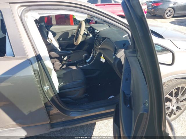 2021 CHEVROLET TRAX KL7CJLSB8MB358576 Photo 4