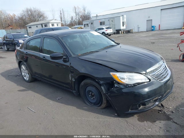 2013 CHRYSLER 200 1C3CCBAB9DN670272 Photo 0