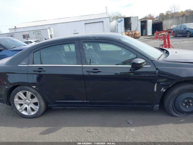 Aukcja sprzedaży 2013 Chrysler 200 Lx, vin: 1C3CCBAB9DN670272, numer aukcji: 43620451