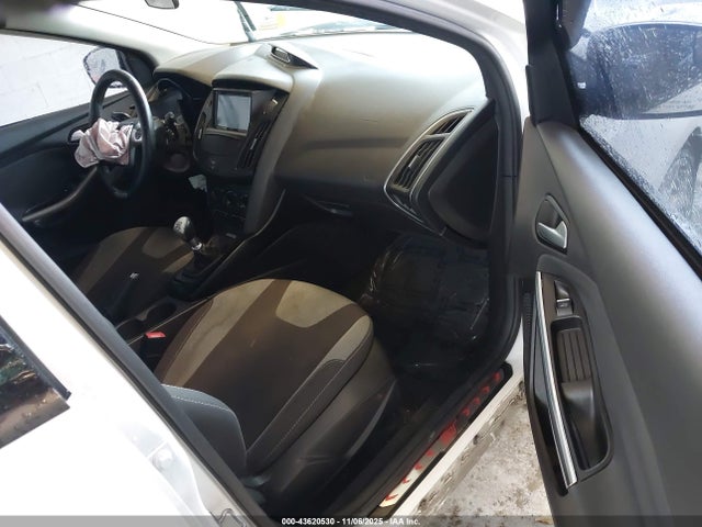 Ford Focus 2014 1FADP3L90EL402802 Image 5