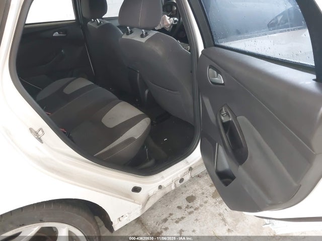 Ford Focus 2014 1FADP3L90EL402802 Image 8