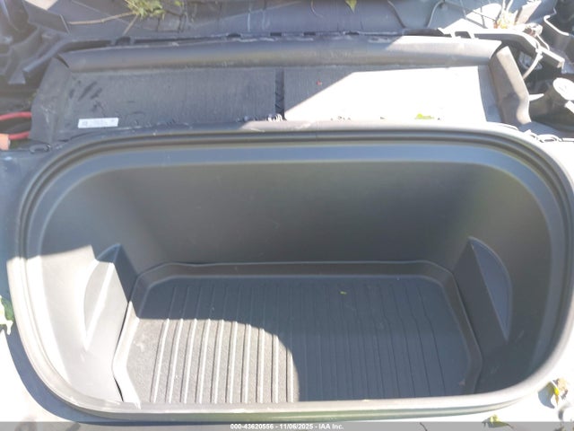 2023 TESLA MODEL Y 7SAYGDEE8PF869079 Photo 9