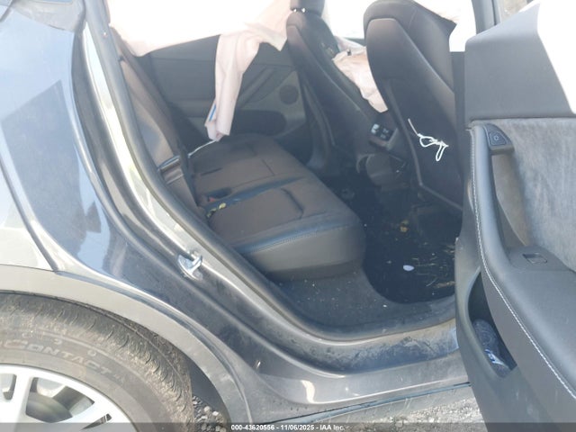2023 TESLA MODEL Y 7SAYGDEE8PF869079 Photo 7
