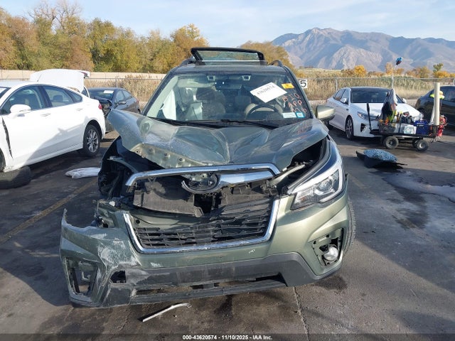 JF2SKAUCXLH418800 Subaru Forester Limited