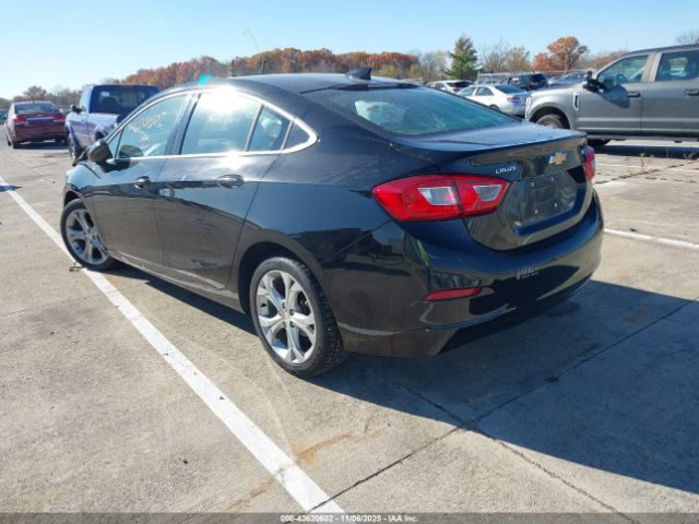 2018 CHEVROLET CRUZE 1G1BF5SM6J7133156 Photo 2