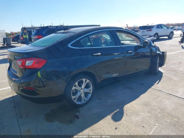 2018 CHEVROLET CRUZE 1G1BF5SM6J7133156 Photo 3