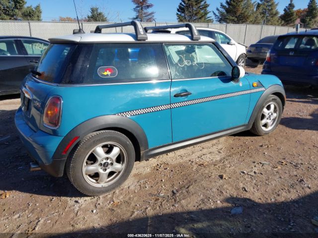 2007 MINI COOPER WMWMF33527TU63126 Photo 3