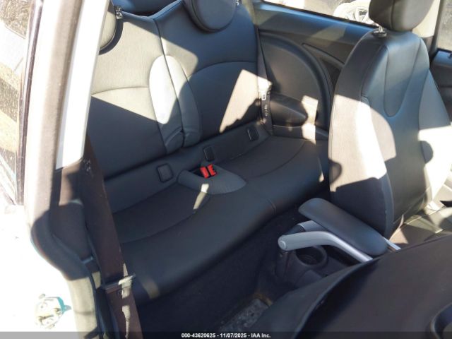 2007 MINI COOPER WMWMF33527TU63126 Photo 7