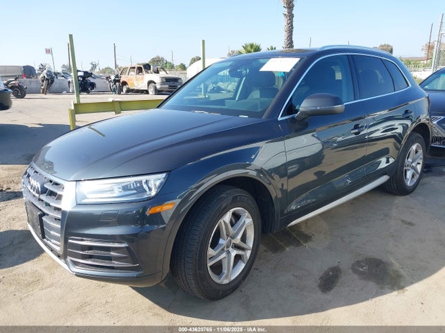 2019 AUDI Q5 WA1ANAFY4K2082275 Photo 1