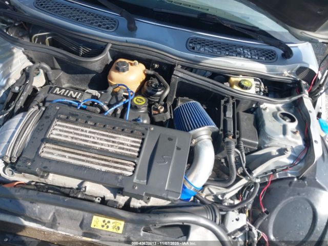 2002 MINI COOPER S WMWRE33422TD50868 Photo 9