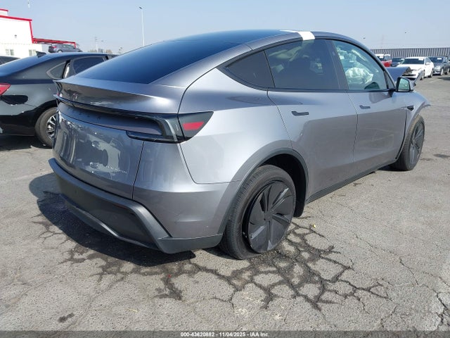 2026 TESLA MODEL Y 7SAYGDEE6TF459276 Photo 3