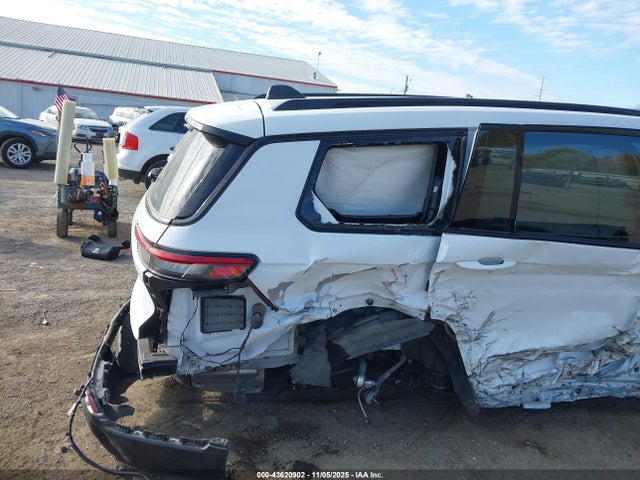 1C4RJKAG2P8829014 Jeep Grand Cherokee L Altitude 4x4