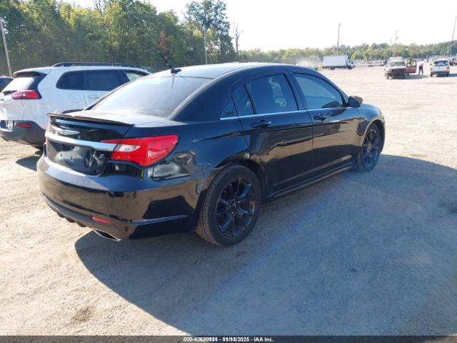 2013 CHRYSLER 200 1C3CCBCG3DN745136 Photo 3