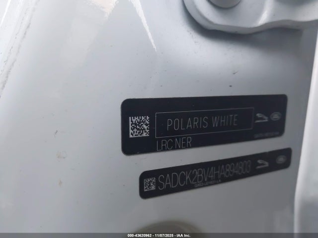 2017 JAGUAR F-PACE SADCK2BV4HA894803 Photo 8