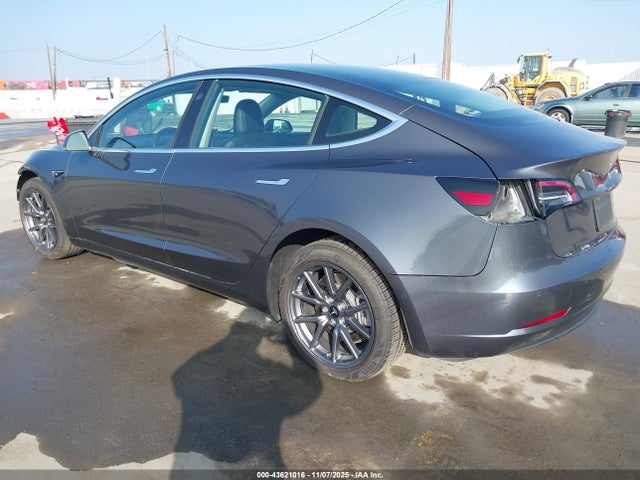 2020 TESLA MODEL 3 5YJ3E1EB3LF635301 Photo 2